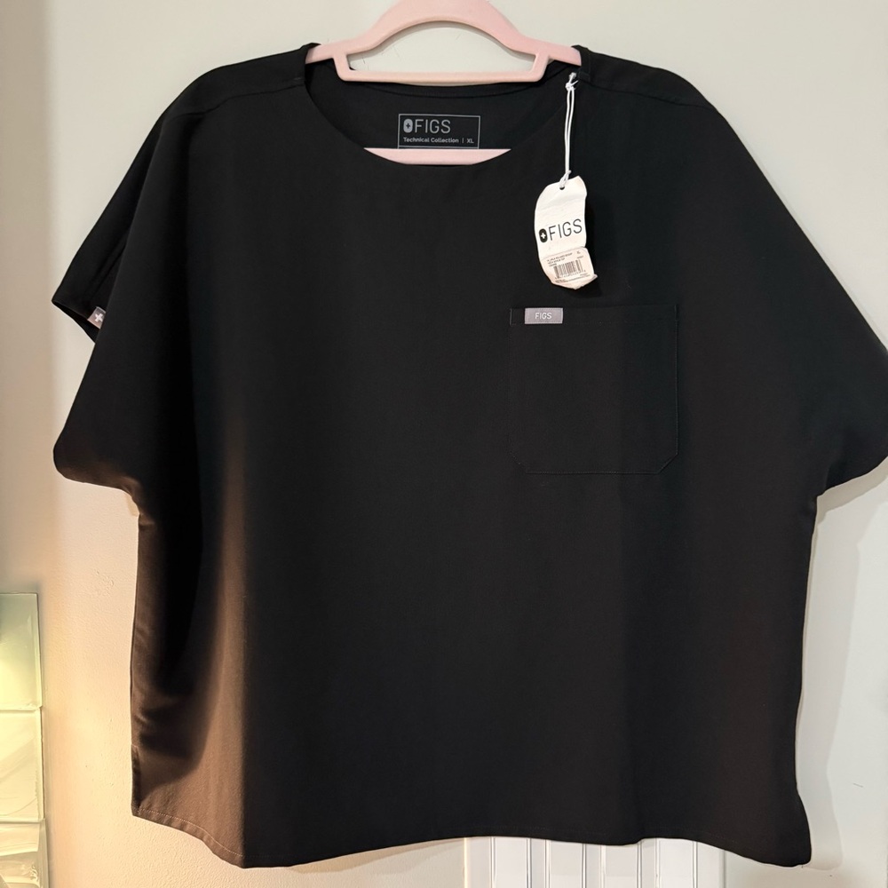 FIGS Arua Relaxed Scrub Top, Black, XL